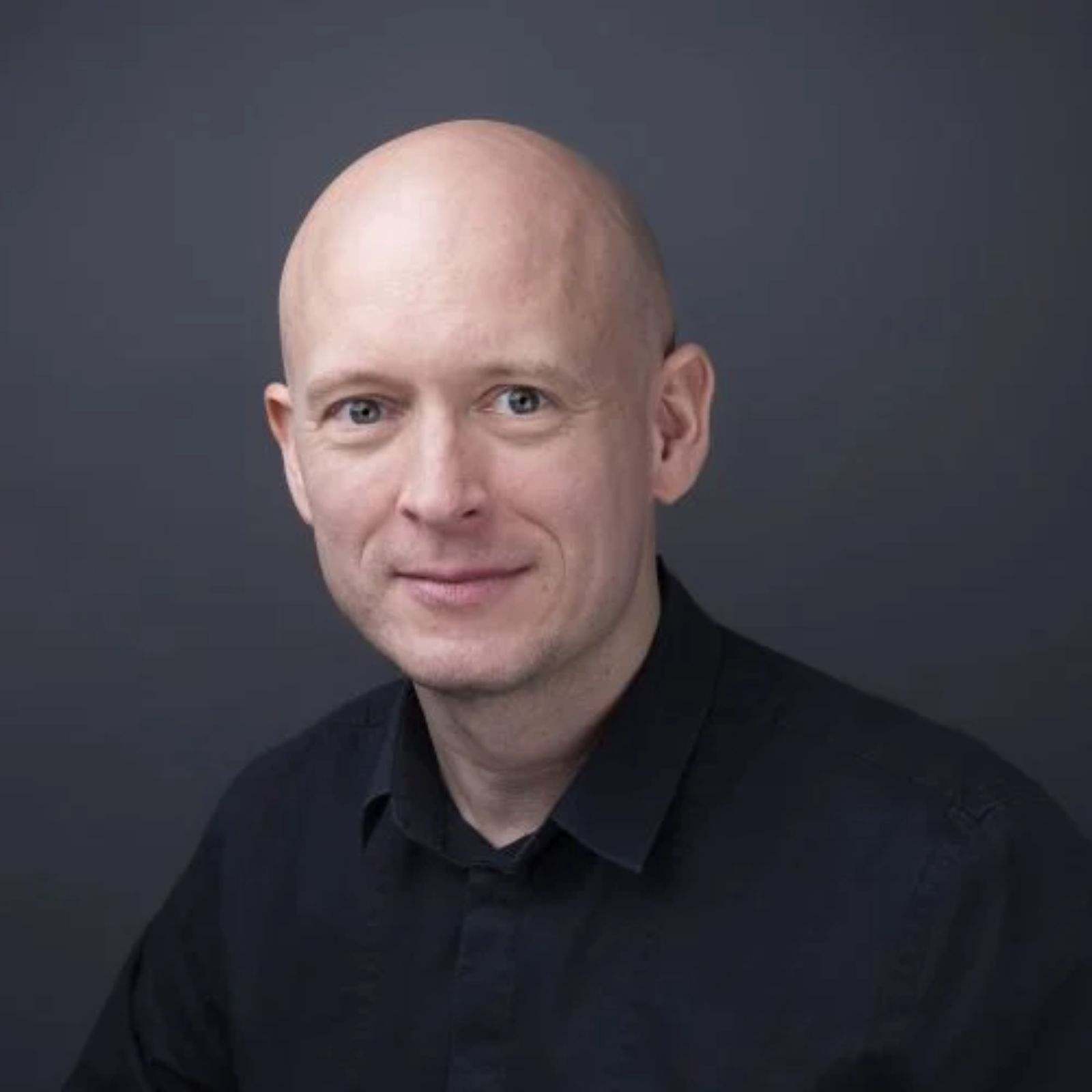 Lars M. Holand