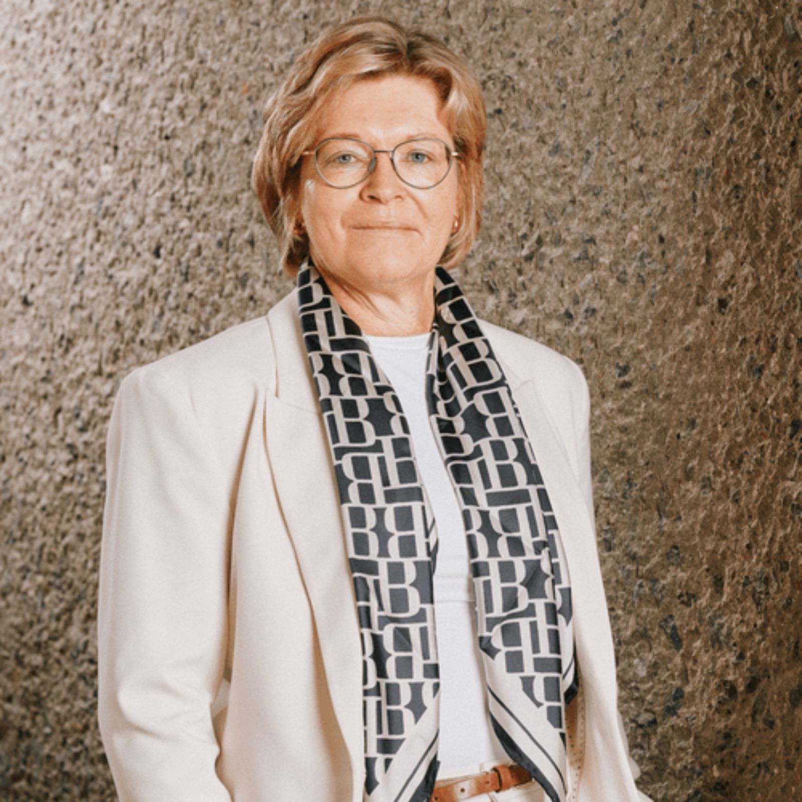 Kari E. Bjørkelund