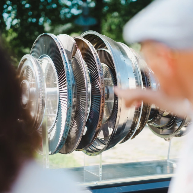 Utfordre. Inspirere. Engasjere.